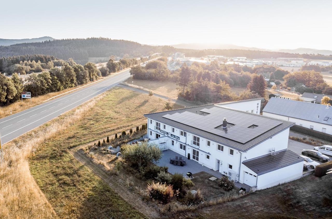 Land-gut-Hotel am Ring Meuspath Exterior foto